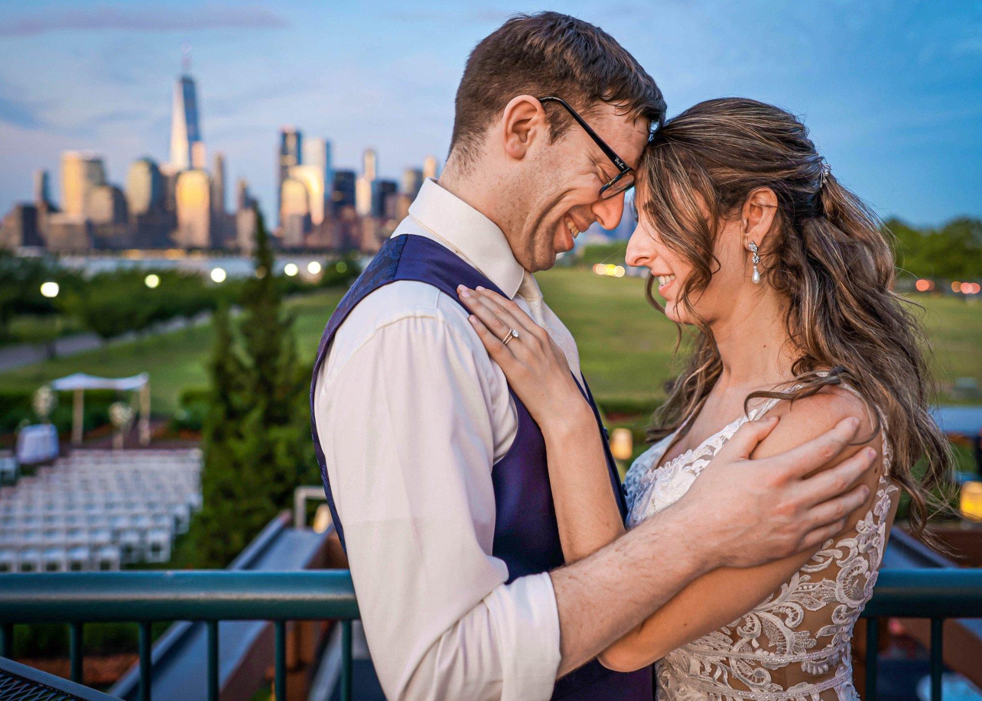 carousel-hero-element image-0